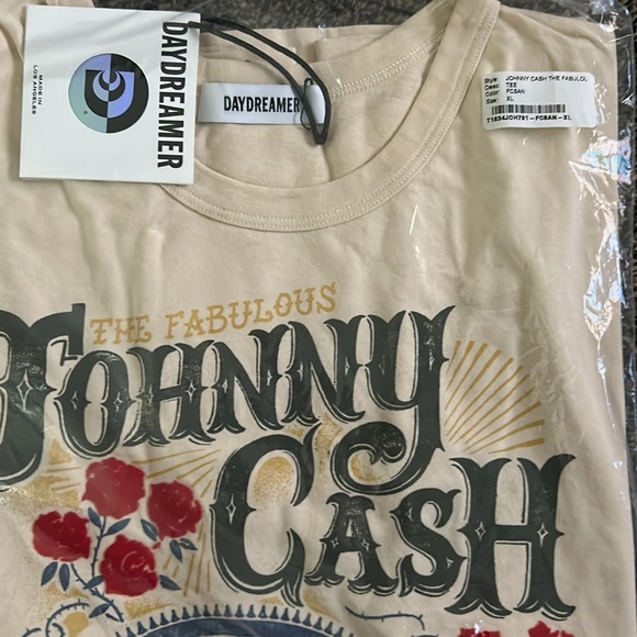 NWT daydreamer the fabulous Johnny Cash roses cowboy hat Nashville XL T-Shirt - Picture 2 of 2